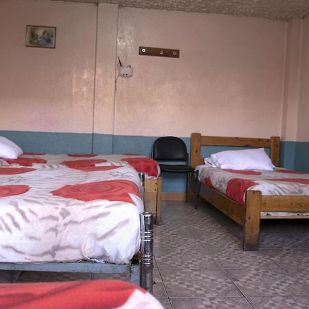 Hostal Carlos Luis Quito Kültér fotó