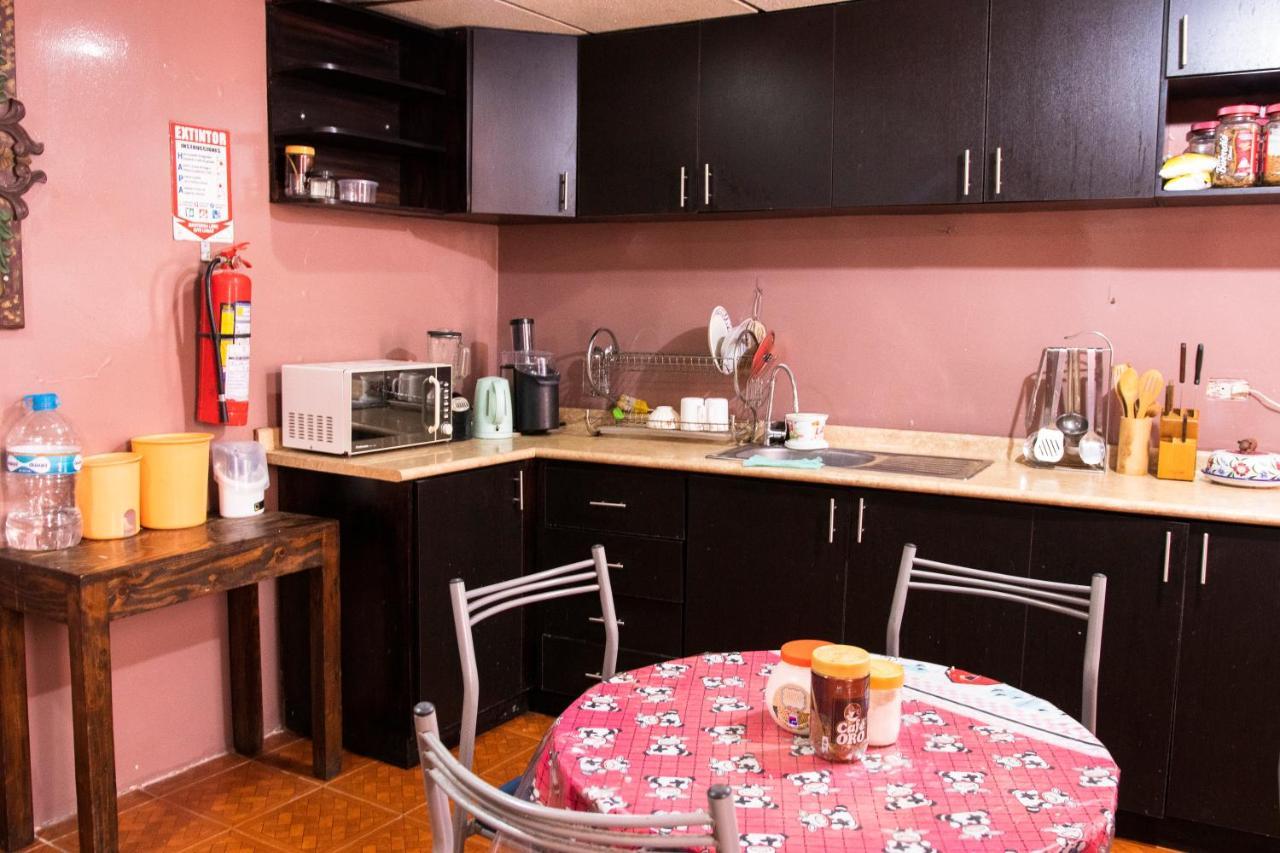 Hostal Carlos Luis Quito Kültér fotó